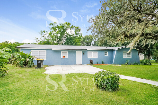 125 Pine Island Dr in Winter Haven, FL - Building Photo - Building Photo