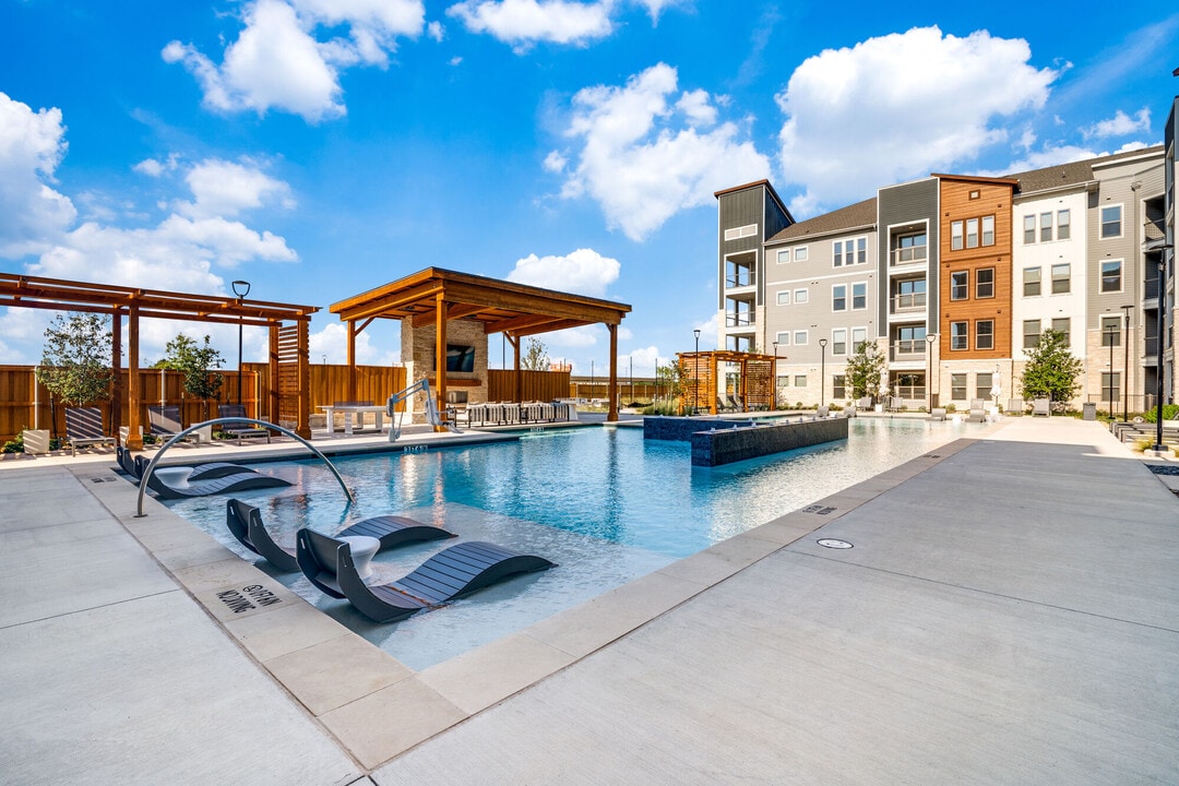 The Olsen in Garland, TX - Foto de edificio