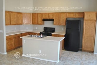 15915 W Smokey Dr in Surprise, AZ - Building Photo - Building Photo