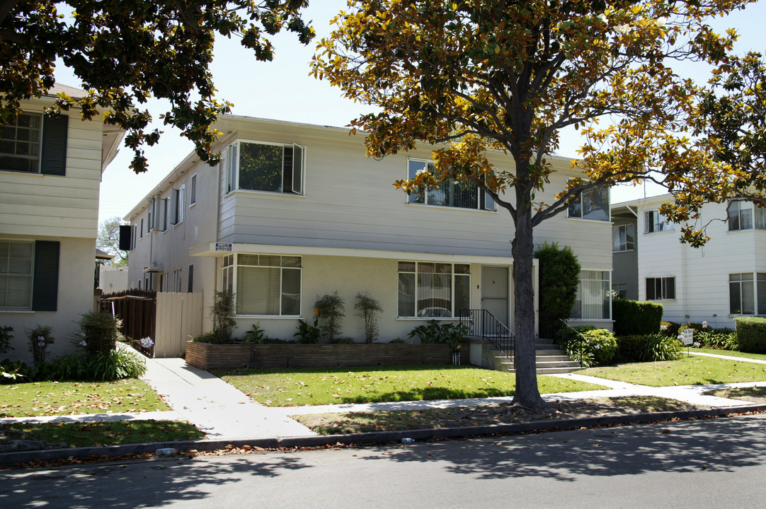 1038 E Carson St in Long Beach, CA - Foto de edificio