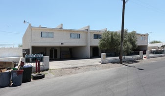 5655 S Bend St in Las Vegas, NV - Building Photo
