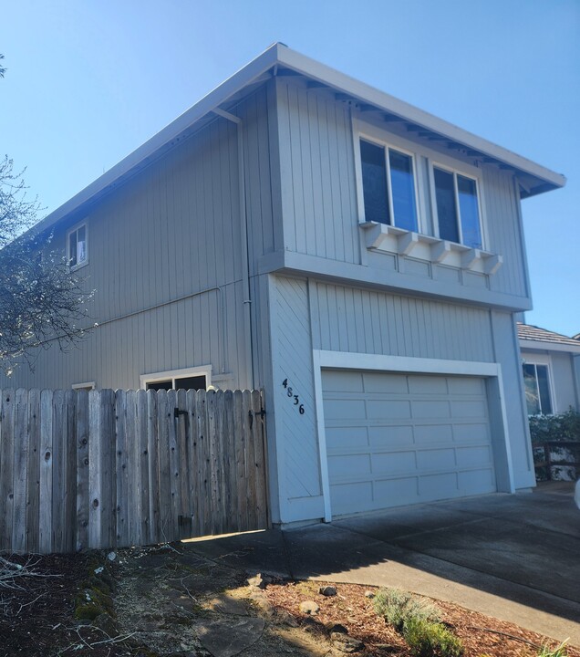 4836 Parktrail Dr in Santa Rosa, CA - Building Photo