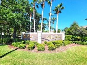 11237 Kapok Grand Cir in St. Petersburg, FL - Building Photo - Building Photo