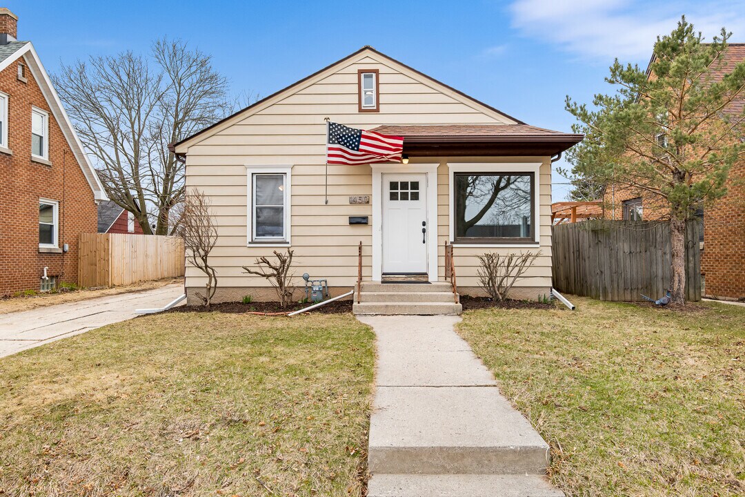 1450 S 20th St in Sheboygan, WI - Building Photo