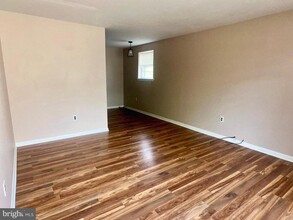 117 Elm Ave in Glenside, PA - Building Photo - Building Photo