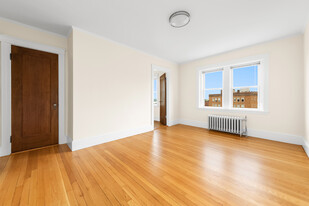 11 Shepley St in Portland, ME - Building Photo