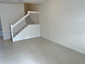 2633 SE 10th St in Homestead, FL - Building Photo - Building Photo