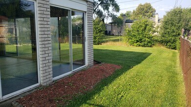 1831 Hempstead Dr in Troy, MI - Building Photo - Building Photo