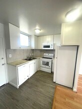 2440 Date St in Honolulu, HI - Building Photo - Building Photo