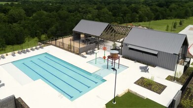 14129 Tordillo Dr in Elgin, TX - Building Photo - Building Photo