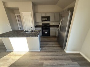 6153 Discovery Trl in Bauxite, AR - Building Photo - Building Photo