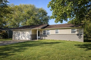 731 W Greenwood St in Springfield, MO - Building Photo