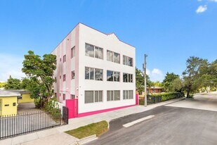 WN32 in Miami, FL - Building Photo