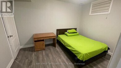 358 Hillcrest Ave in Toronto, ON - Building Photo - Building Photo