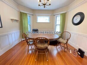 22 Littell Rd in Brookline, MA - Building Photo - Building Photo