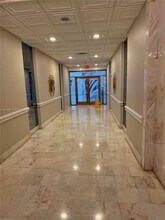 5750 Collins Ave in Miami Beach, FL - Building Photo - Building Photo