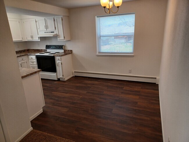 113 E Nowlin St in Rapid City, SD - Building Photo - Building Photo