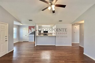 8641 Mansion Creek Cir in Tyler, TX - Building Photo - Building Photo