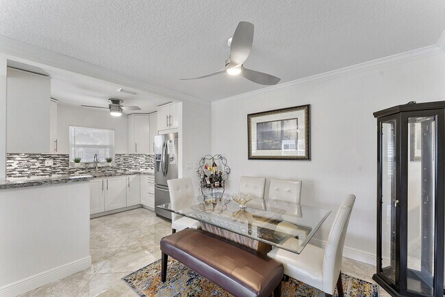 5037 Lakefront Blvd in Delray Beach, FL - Building Photo - Building Photo