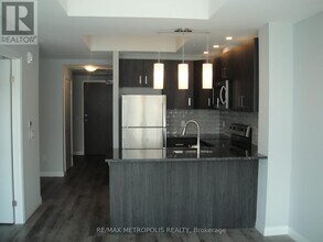 108 Garment St in Kitchener, ON - Building Photo - Building Photo