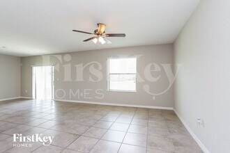 5103 Brickwood Rise Dr in Wimauma, FL - Foto de edificio - Building Photo