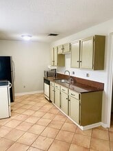 313 Rue Louis XIV in Lafayette, LA - Building Photo - Building Photo
