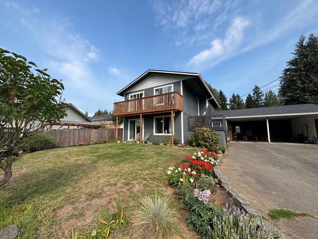property at 1421 Bradley St