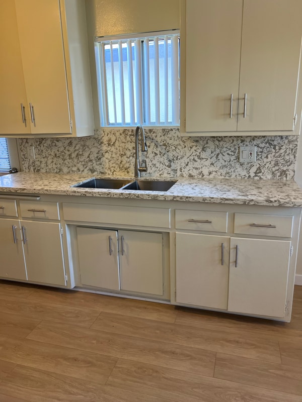 1661 W 219th St in Torrance, CA - Building Photo - Building Photo