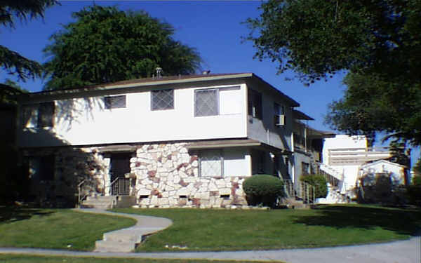 665 W Doran St in Glendale, CA - Building Photo - Building Photo