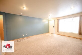 2135 S Broadway in Green Bay, WI - Building Photo - Building Photo