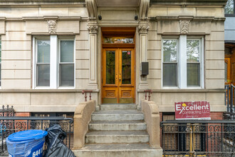 644 Leonard St in Brooklyn, NY - Building Photo - Building Photo