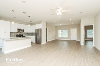 515 Paigo St SE in Palm Bay, FL - Building Photo - Building Photo