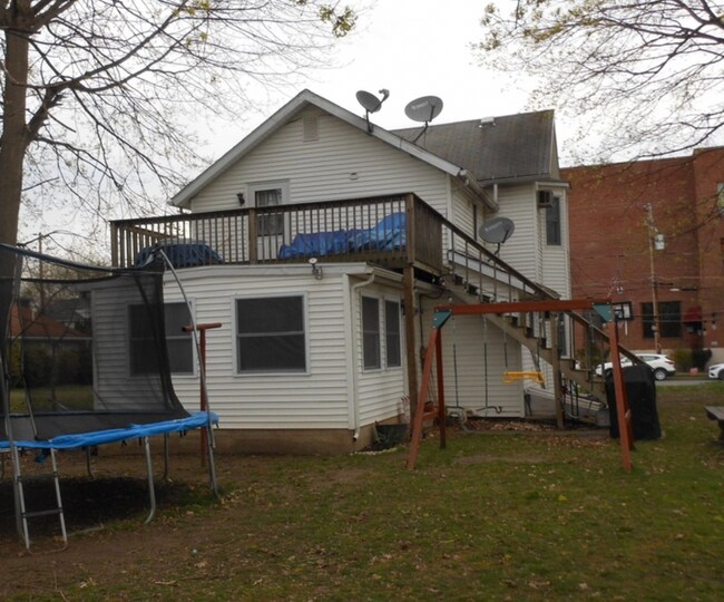 25 Delaware Ave in West Pittston, PA - Building Photo - Building Photo