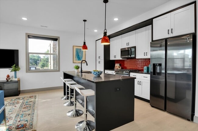 4235 S Champlain Ave in Chicago, IL - Building Photo - Building Photo