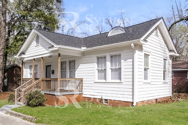 904 Meadow St in Columbia, SC - Building Photo - Building Photo