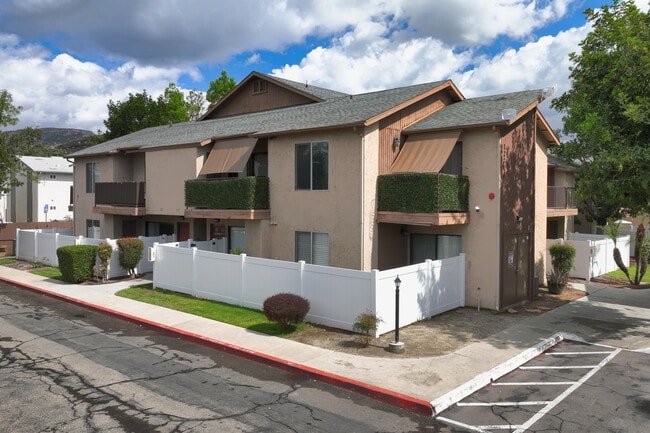 Stone Canyon Condominiums