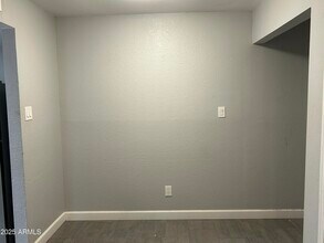 9618 N 5th St in Phoenix, AZ - Foto de edificio - Building Photo