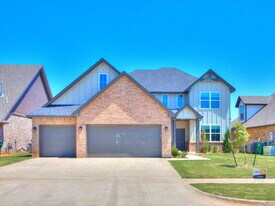 3212 Hayven Cir in Yukon, OK - Building Photo