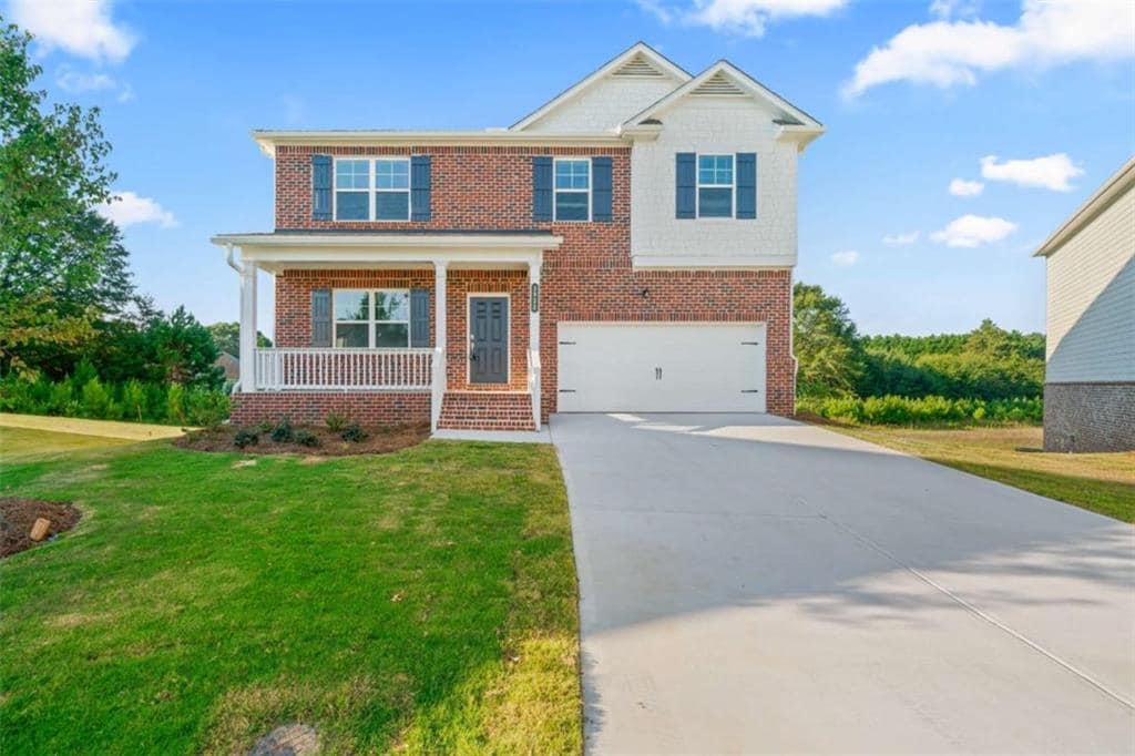 3922 Rustic Barn Wy in Loganville, GA - Building Photo