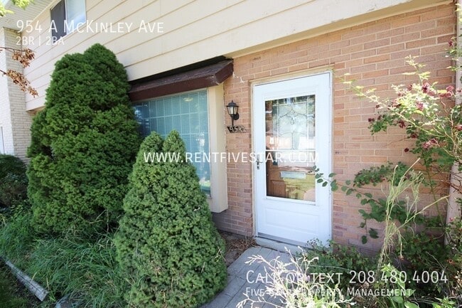property at 954 A McKinley Ave