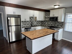927 Lemon Ave in El Cajon, CA - Building Photo - Building Photo