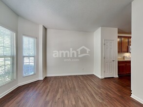 5 Black Haw Ct in Browns Summit, NC - Building Photo - Building Photo