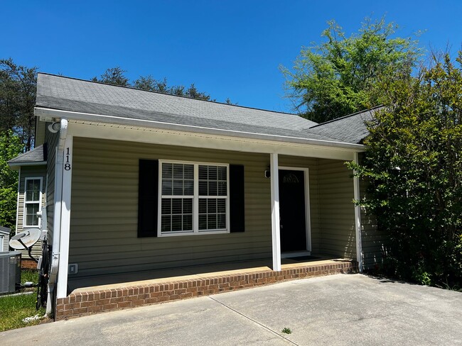 118 Eli Ave in Mocksville, NC - Building Photo - Building Photo