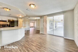 7820 Chalafonte Dr in Port Richey, FL - Building Photo - Building Photo