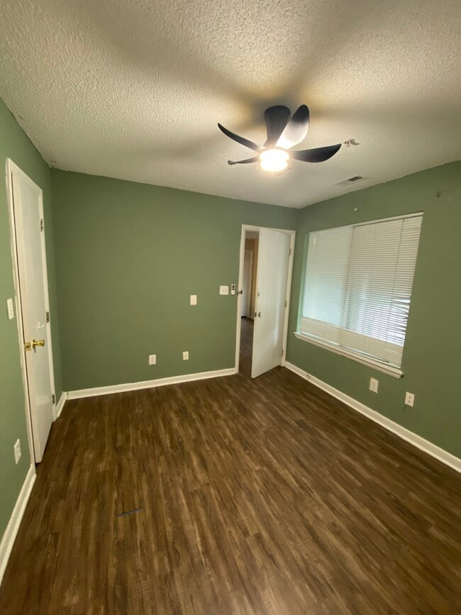 1221 University Ct, Unit 202A in Raleigh, NC - Building Photo - Building Photo