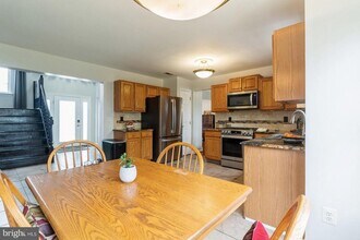 102 Landing Dr in Deptford, NJ - Building Photo - Building Photo