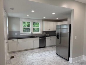 247 Wellington St SW in Atlanta, GA - Building Photo - Building Photo