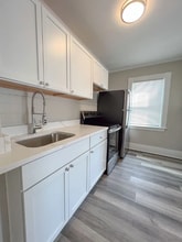 84 Exeter Ave in Manchester, NH - Foto de edificio - Building Photo