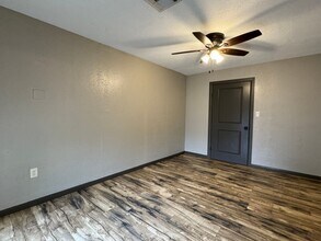 421 NW 57th St in Lawton, OK - Building Photo - Building Photo