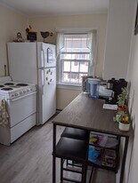 705 Moon Ln, Unit 1 in Narrows, VA - Building Photo